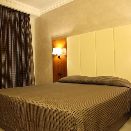 Federica'S Suite Home Rome Bagian luar foto