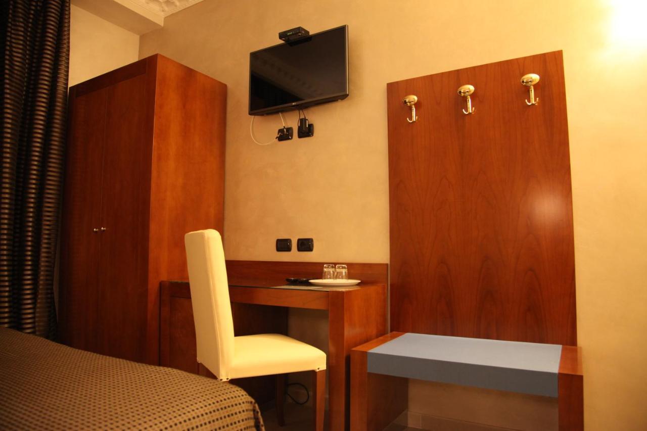 Federica'S Suite Home Rome Bagian luar foto